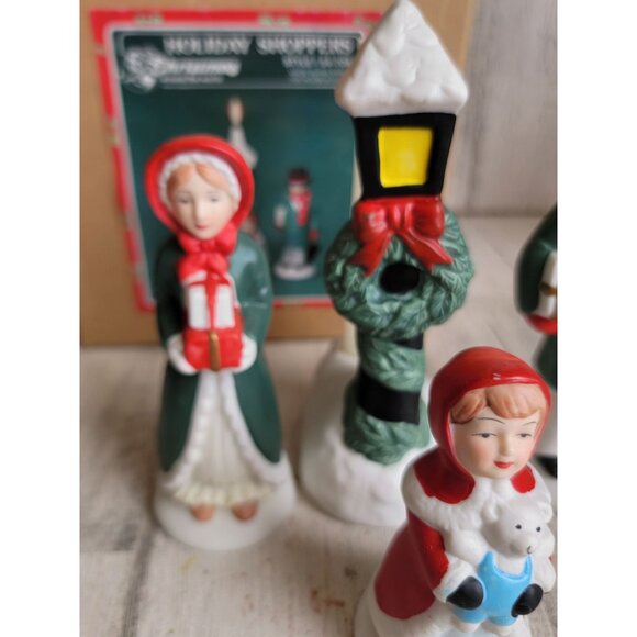 Holiday shoppers ceramic village carolers candle unique vintage set - Picture 3 of 8